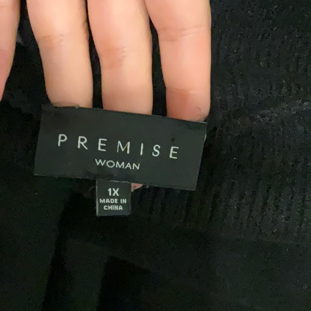 Black sweater - Picture 5 of 5